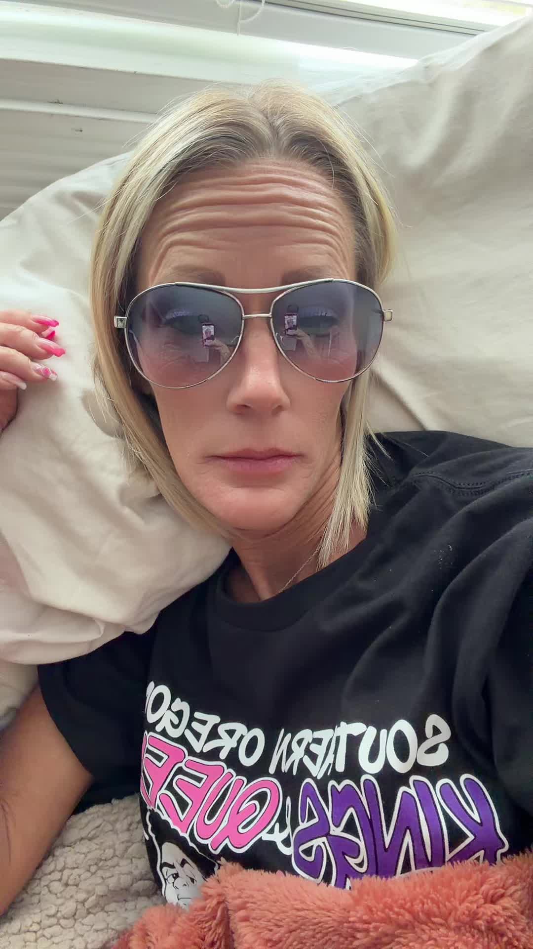 @BlondeBitch