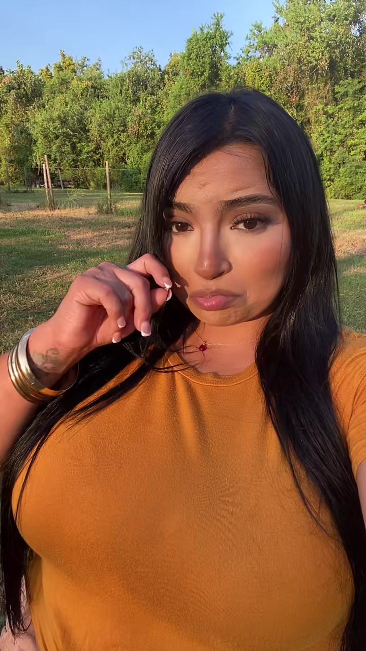 @Curvybaybee93