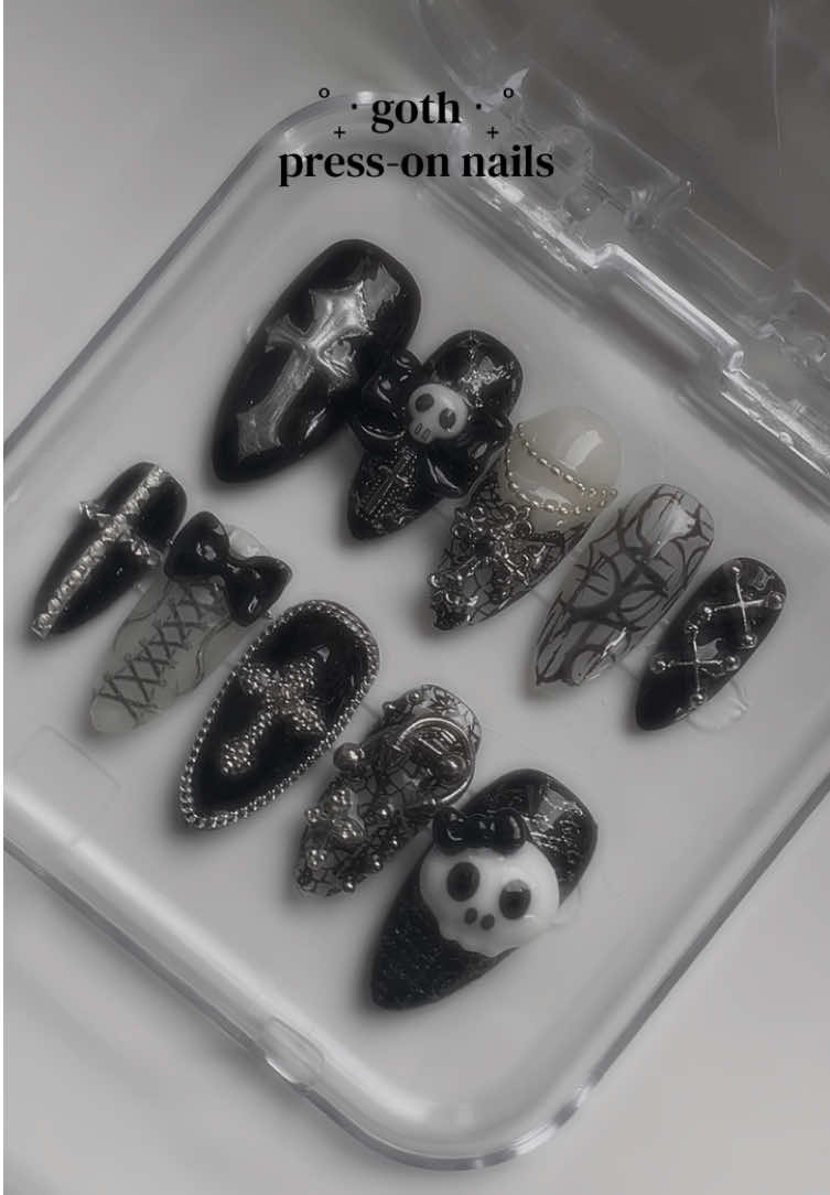 @𝓂𝒶𝓏𝓏𝓎༒˚˖ | press on nails