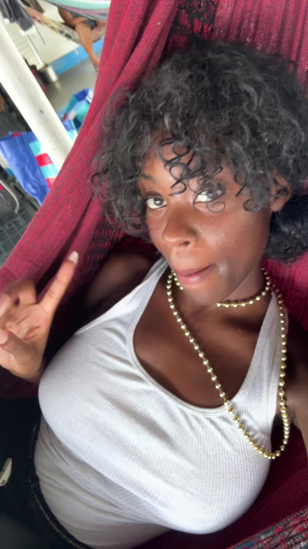 @naugessse