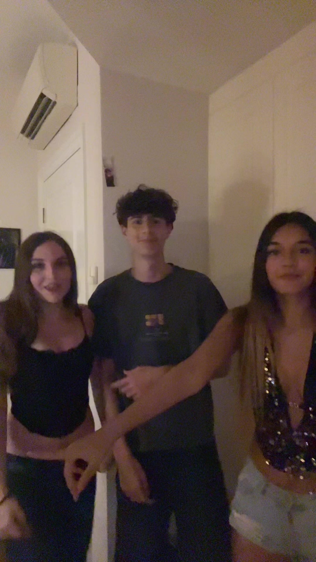 @tara