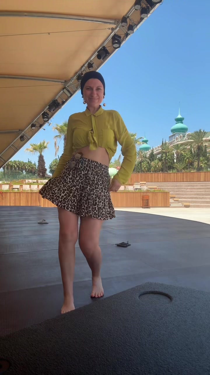 @JULIA 8883
