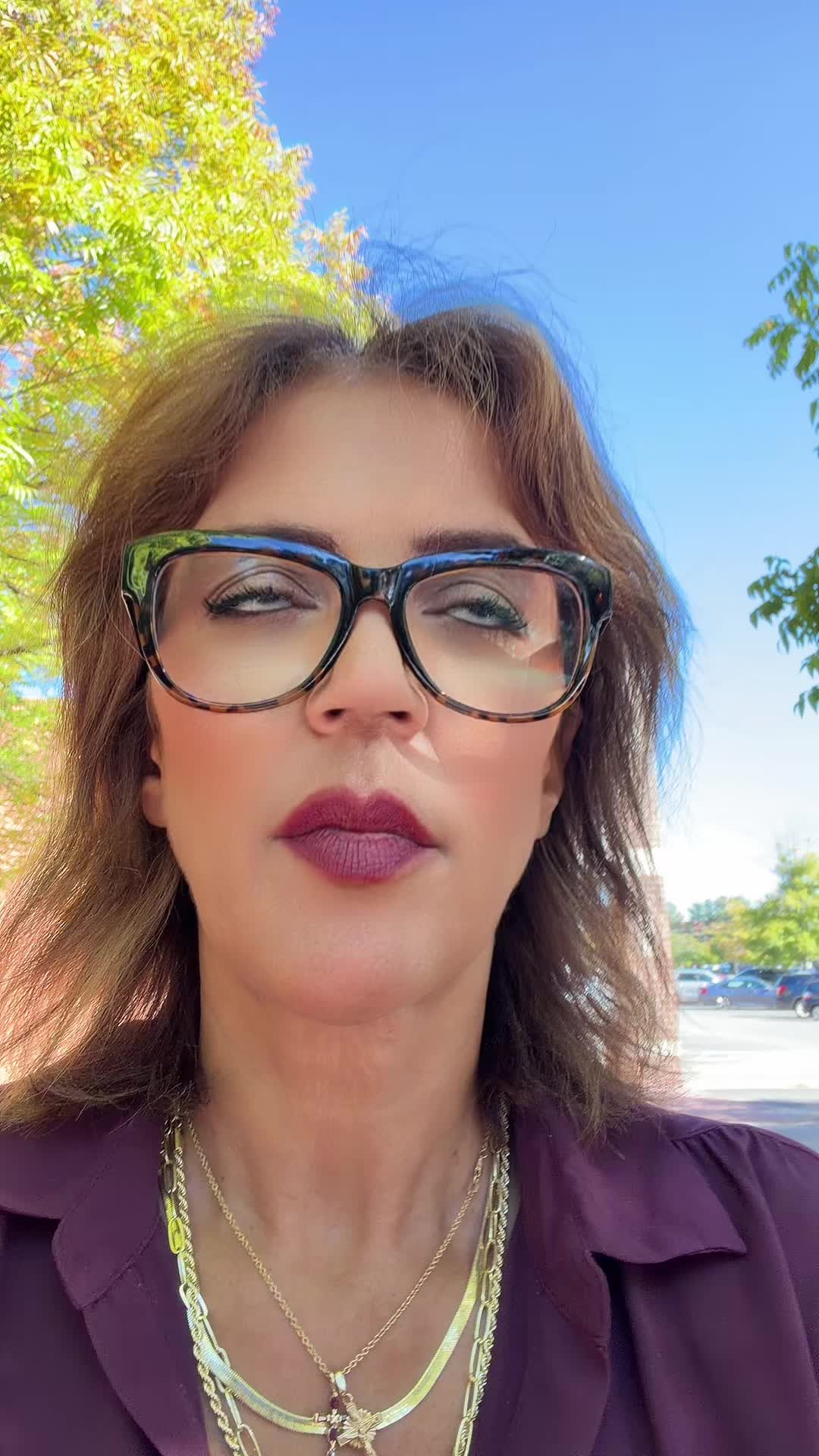 @Demi