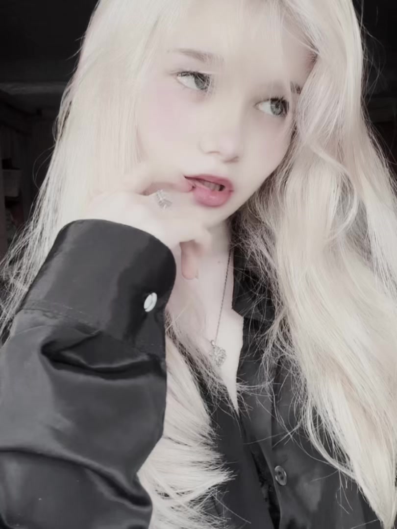 @🧚🏼♀️RINOCHIZH🧚🏼♀️