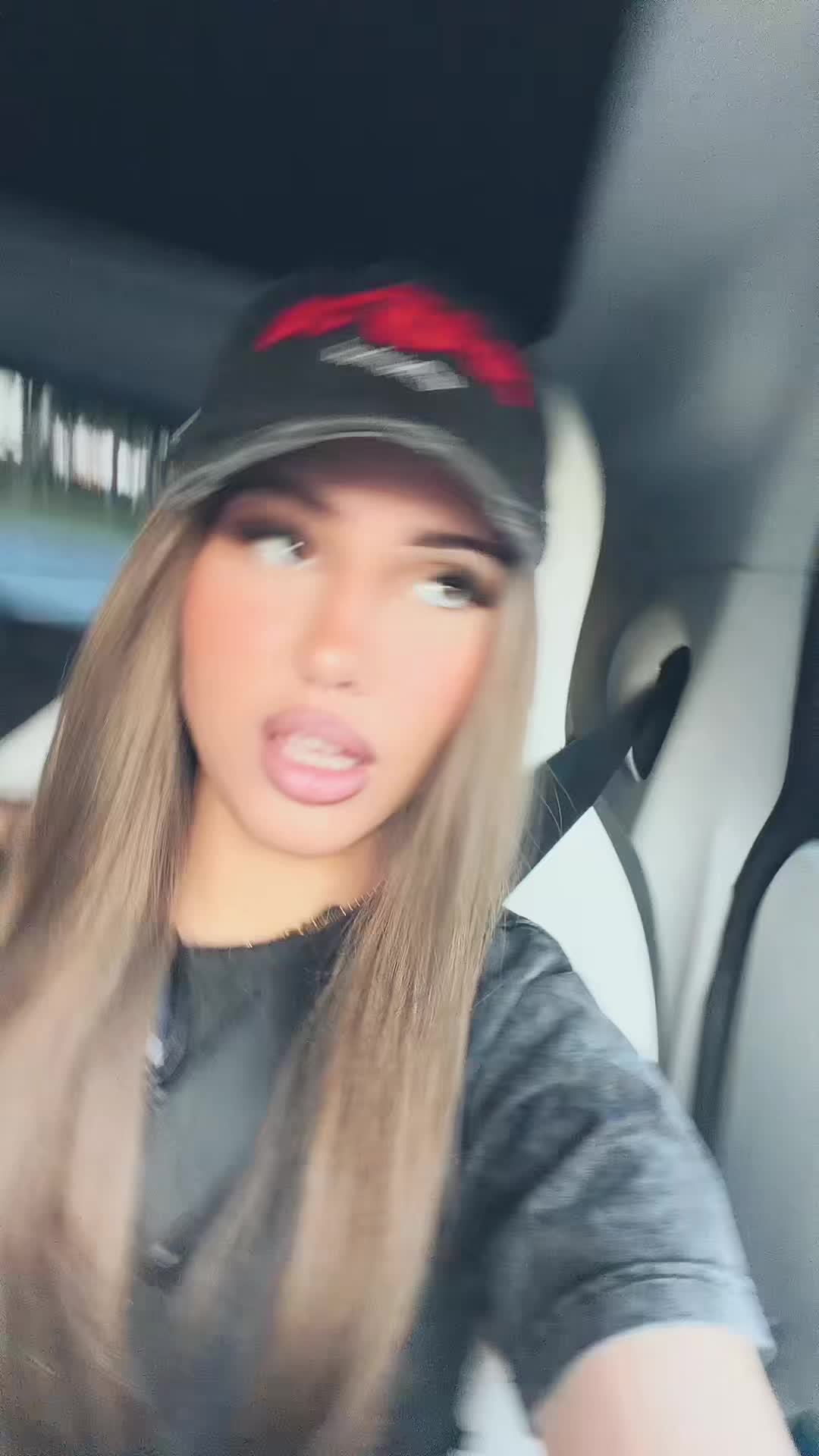 @Mari🫧