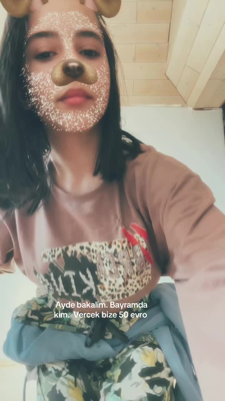@🤍Y🤍