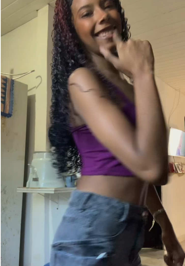 @Anaa🎀🚂