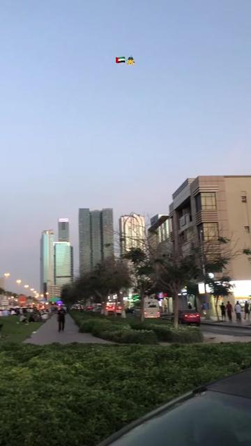 @F>7🌸🤹🇦🇪