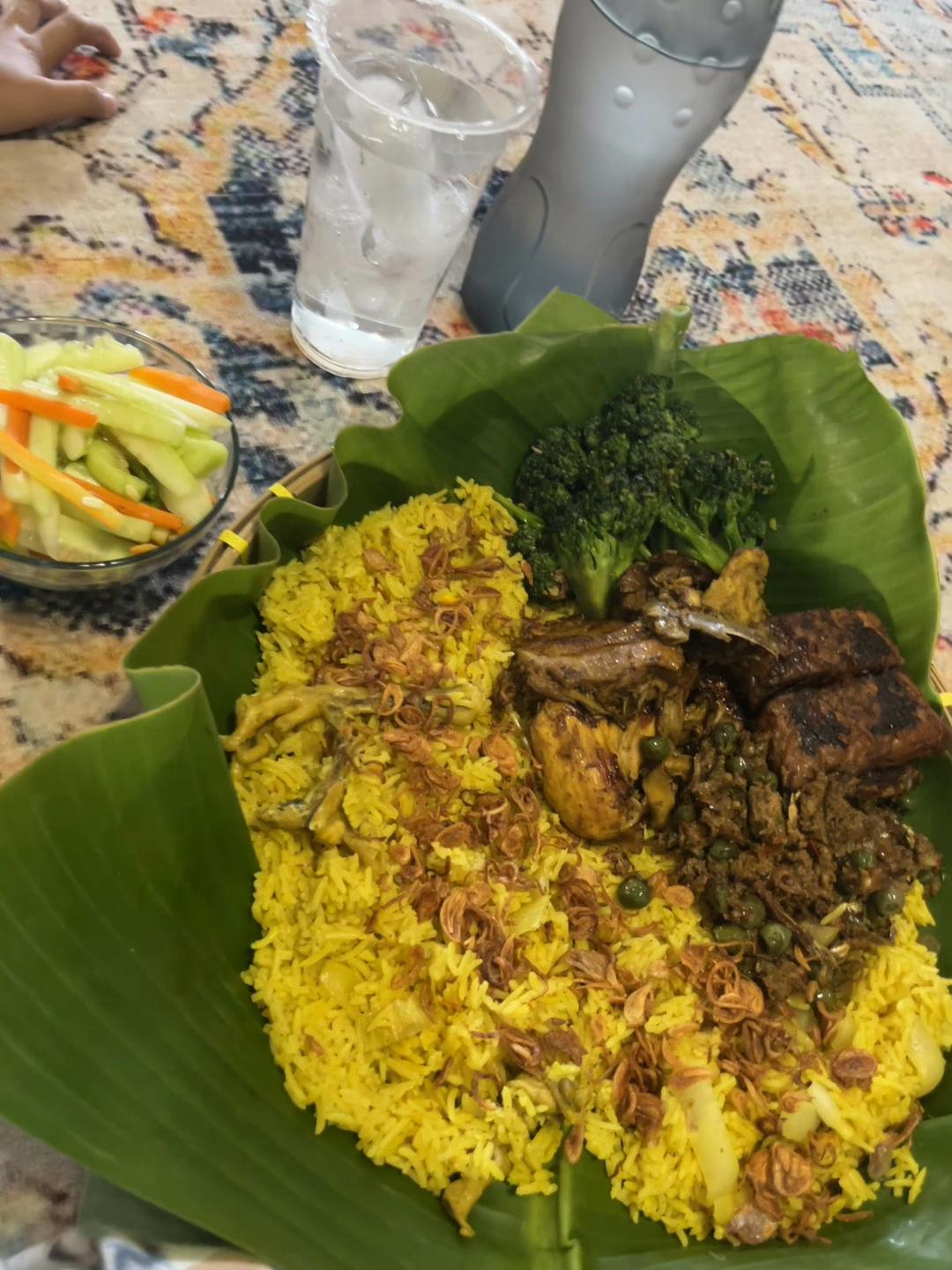 @Arisna