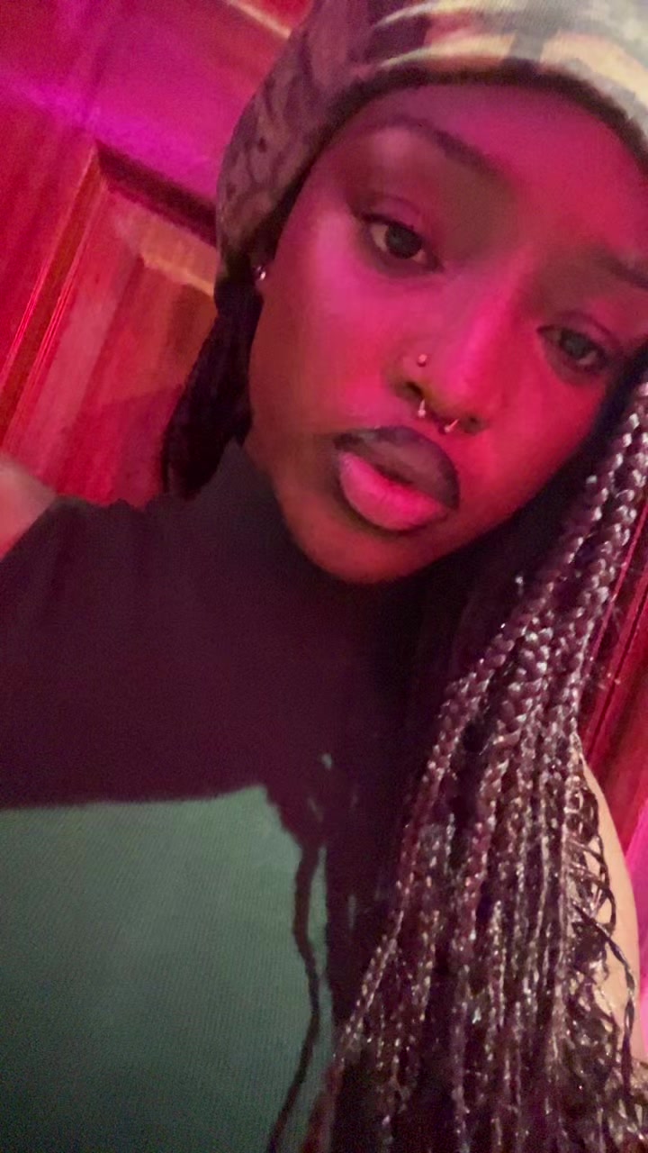 @eryka.