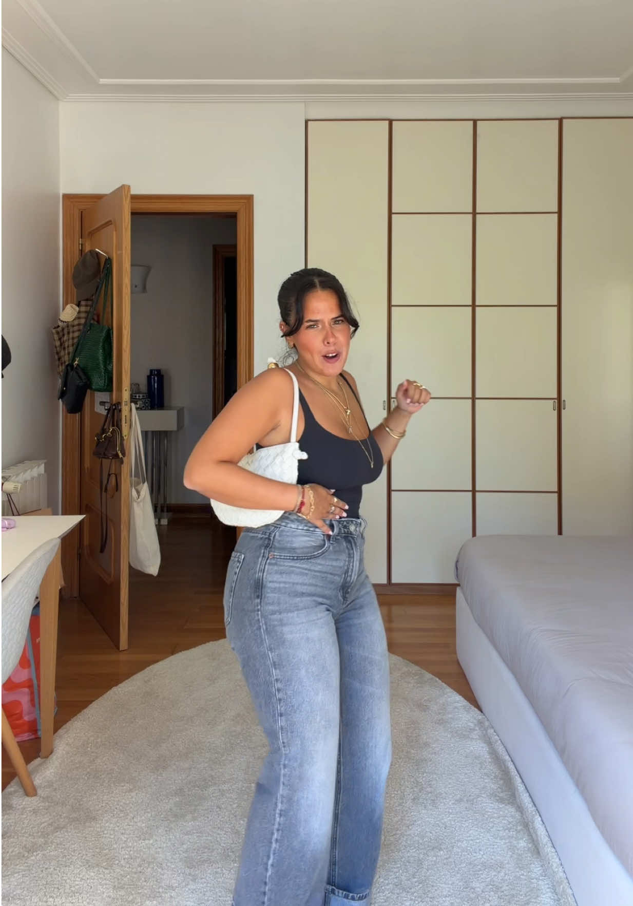 @nenas teixeira