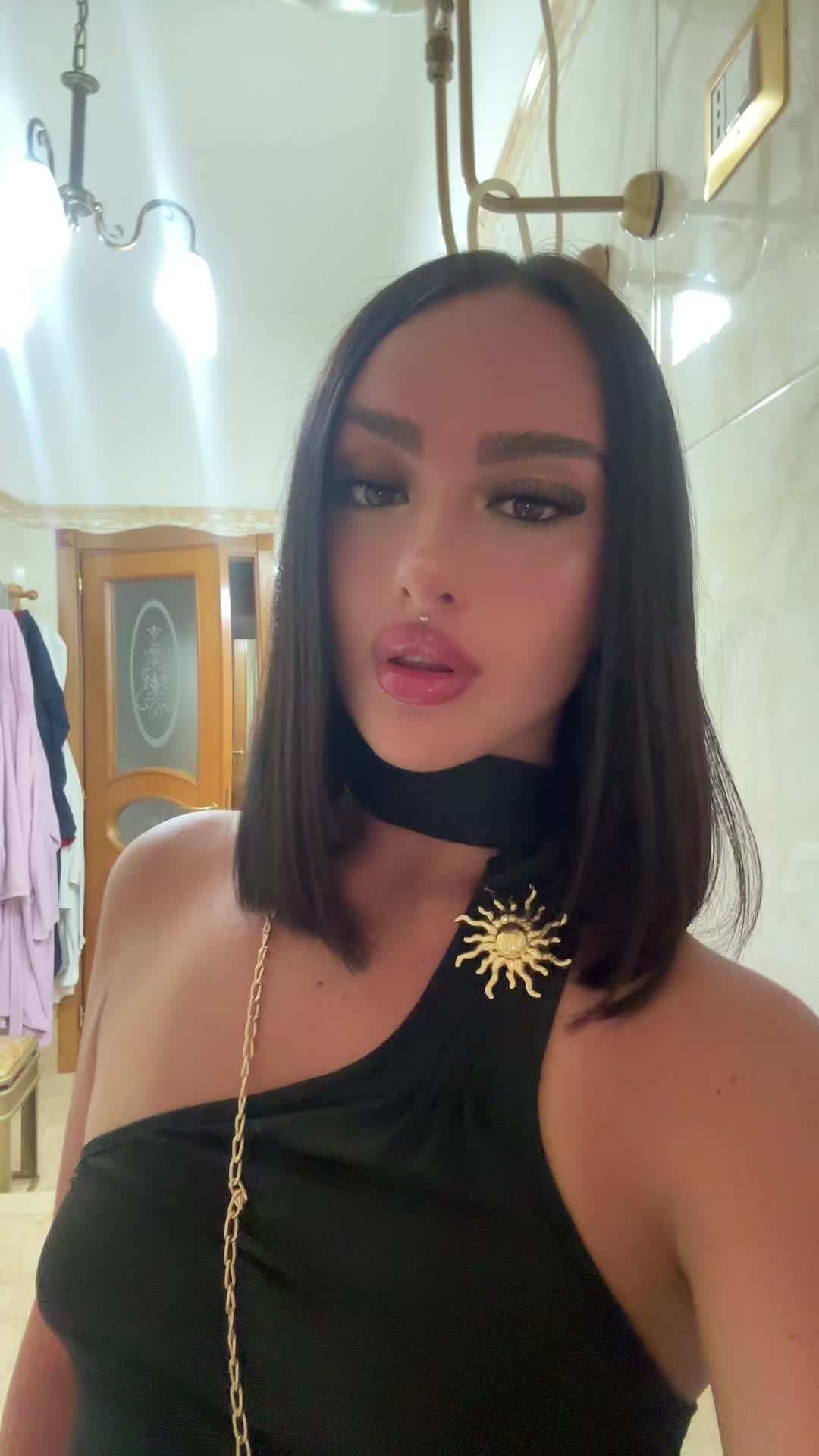 @𝒜𝓁𝑒𝓈𝓈𝒾𝒶✩🌸