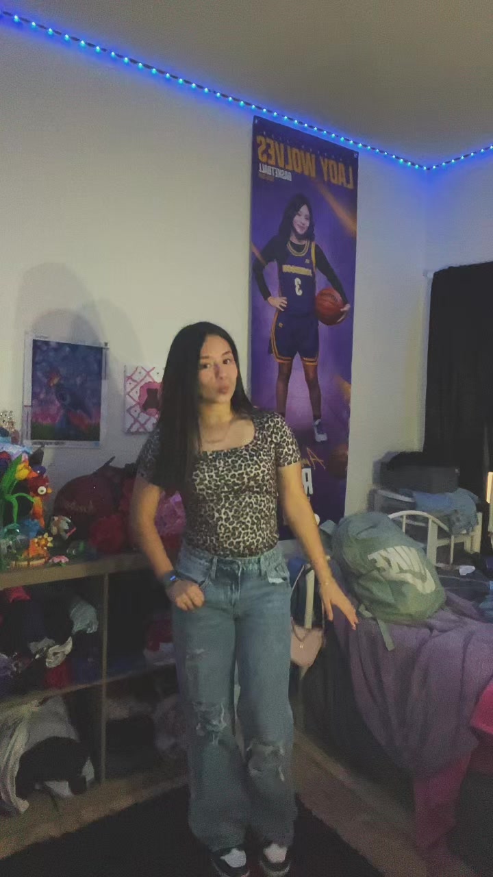 @_amberlyyy