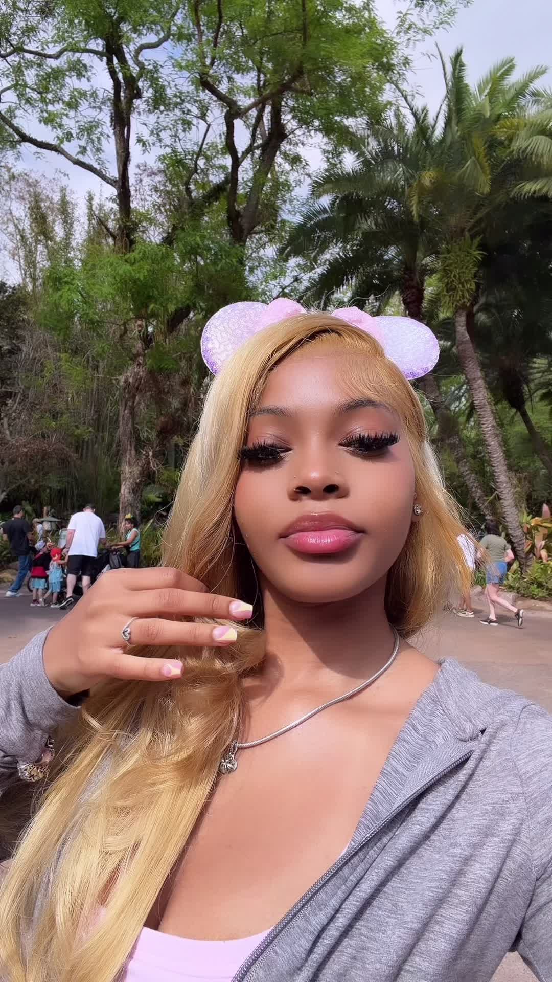 @lanaii 🩰