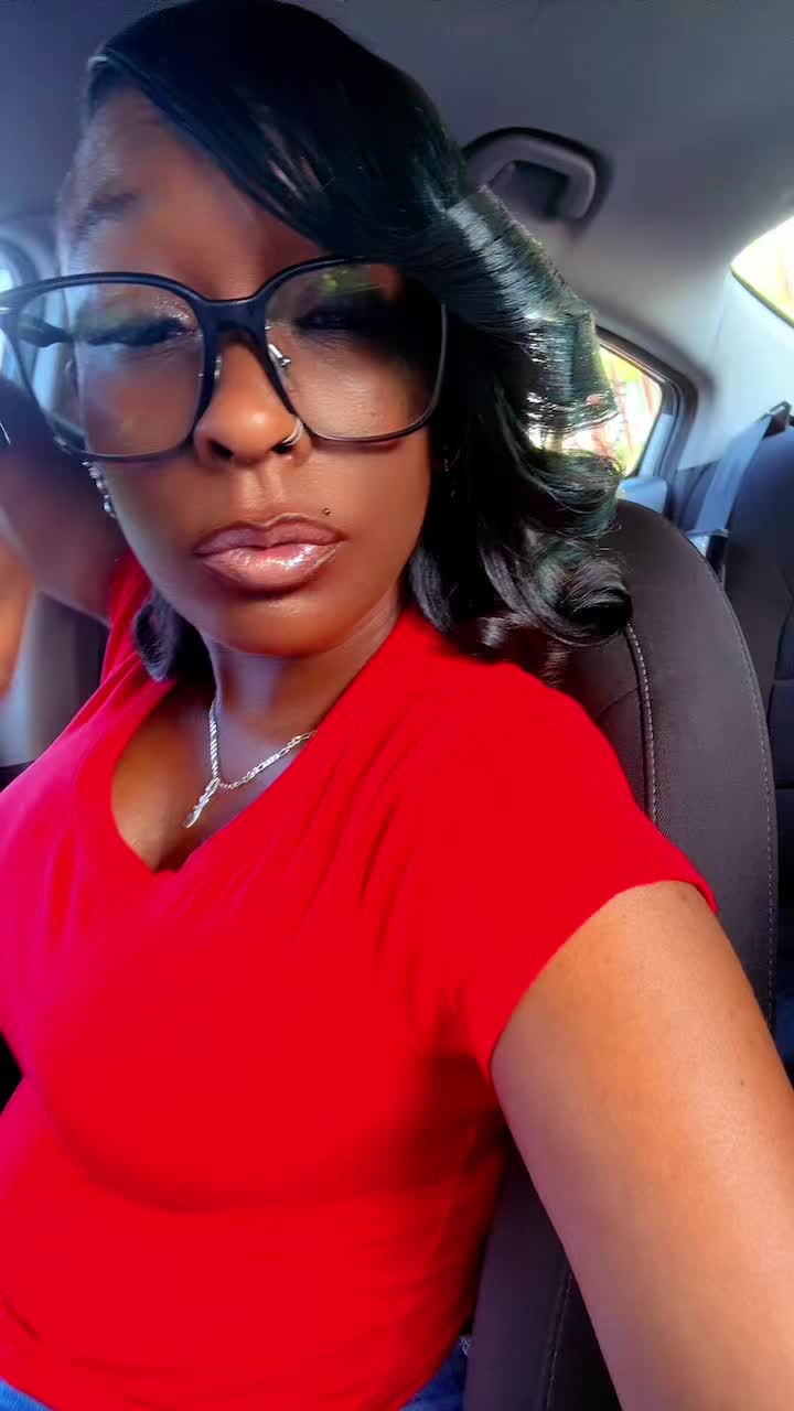 @BlackHelloKity