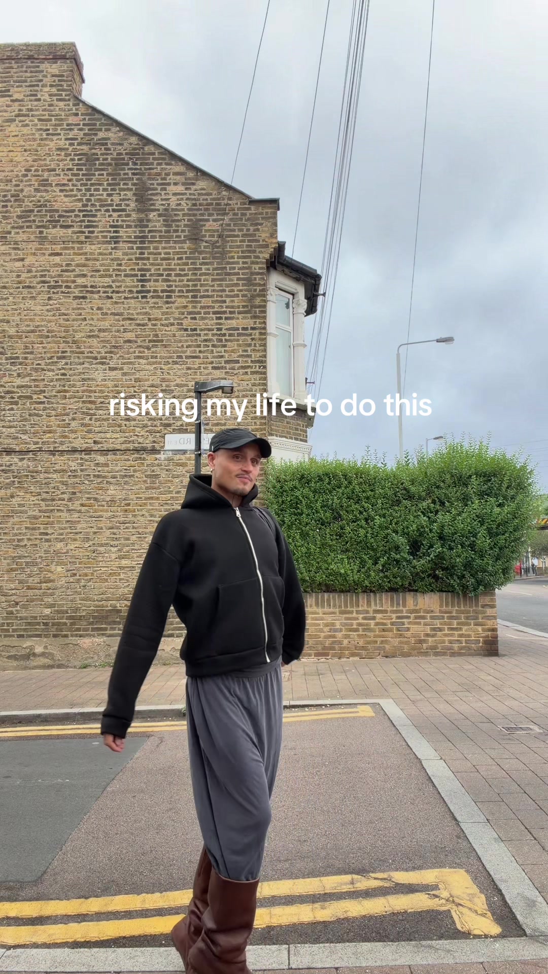 @ethanlaraa