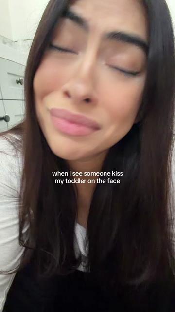 @yoitslalabanana