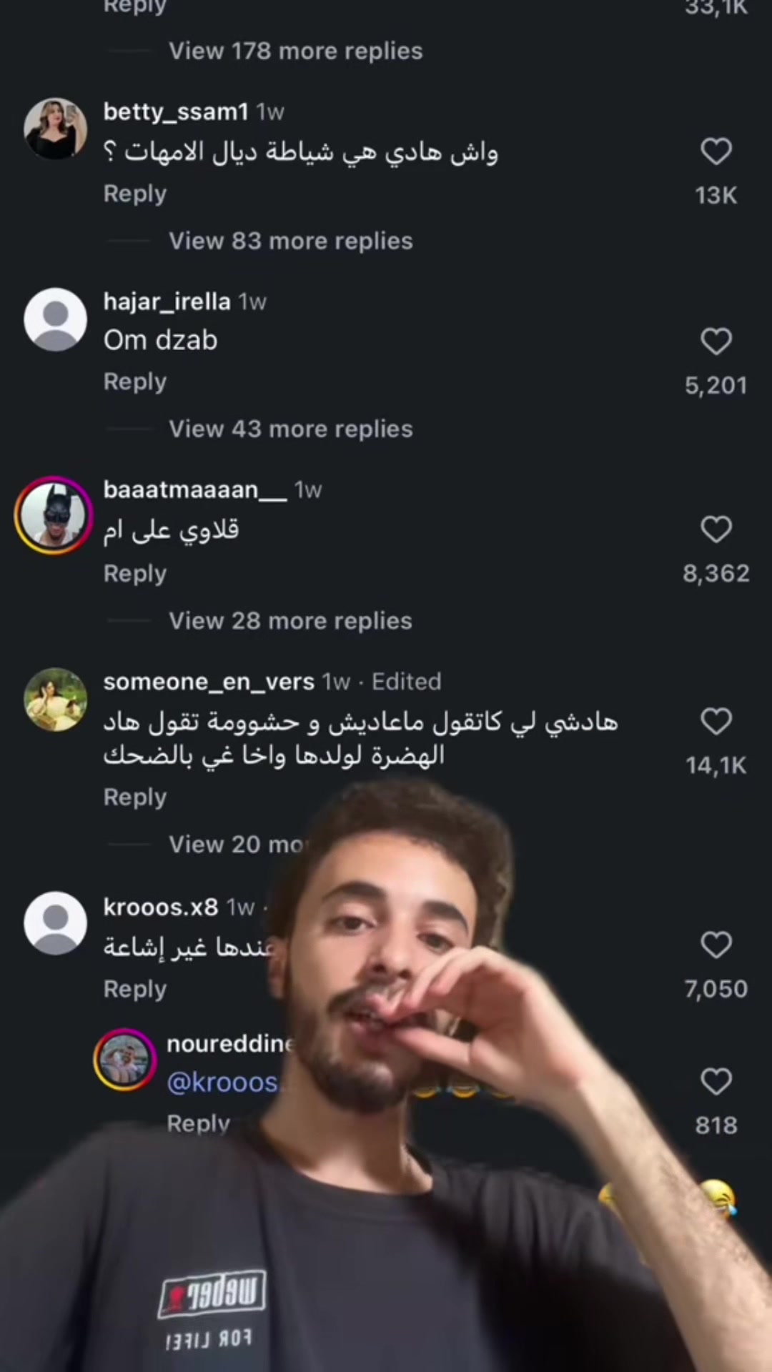 @•