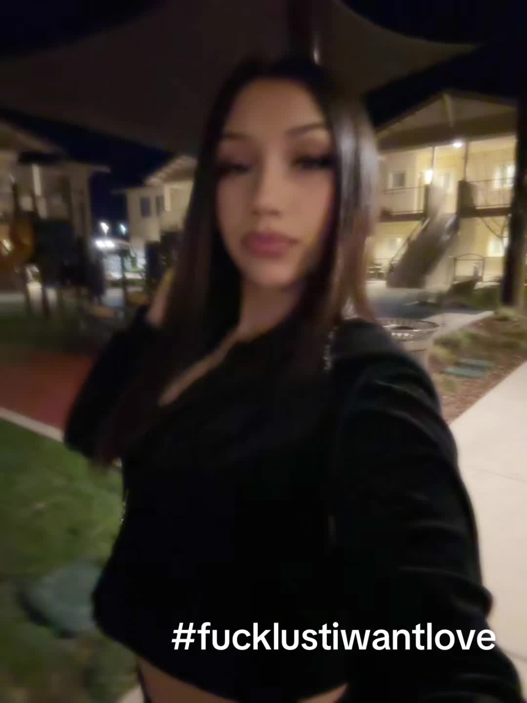 @envyia_