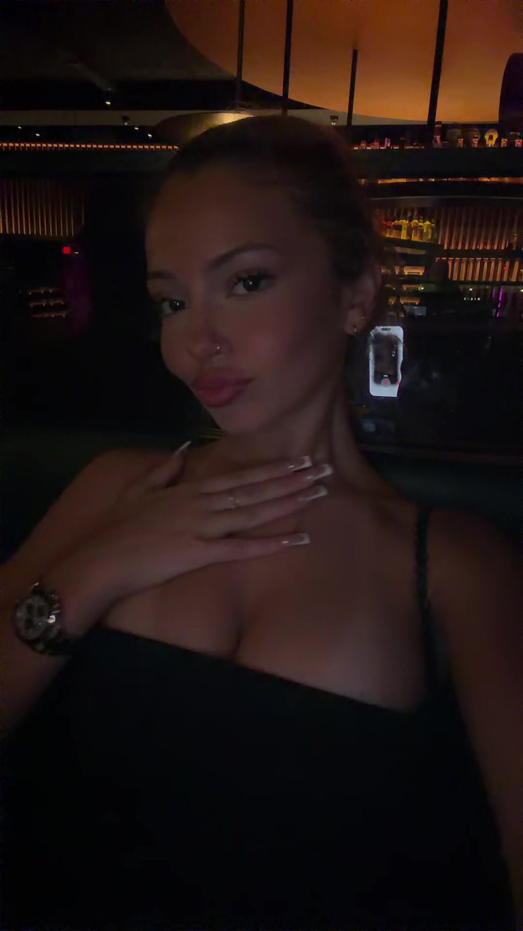 @Val&eacute;