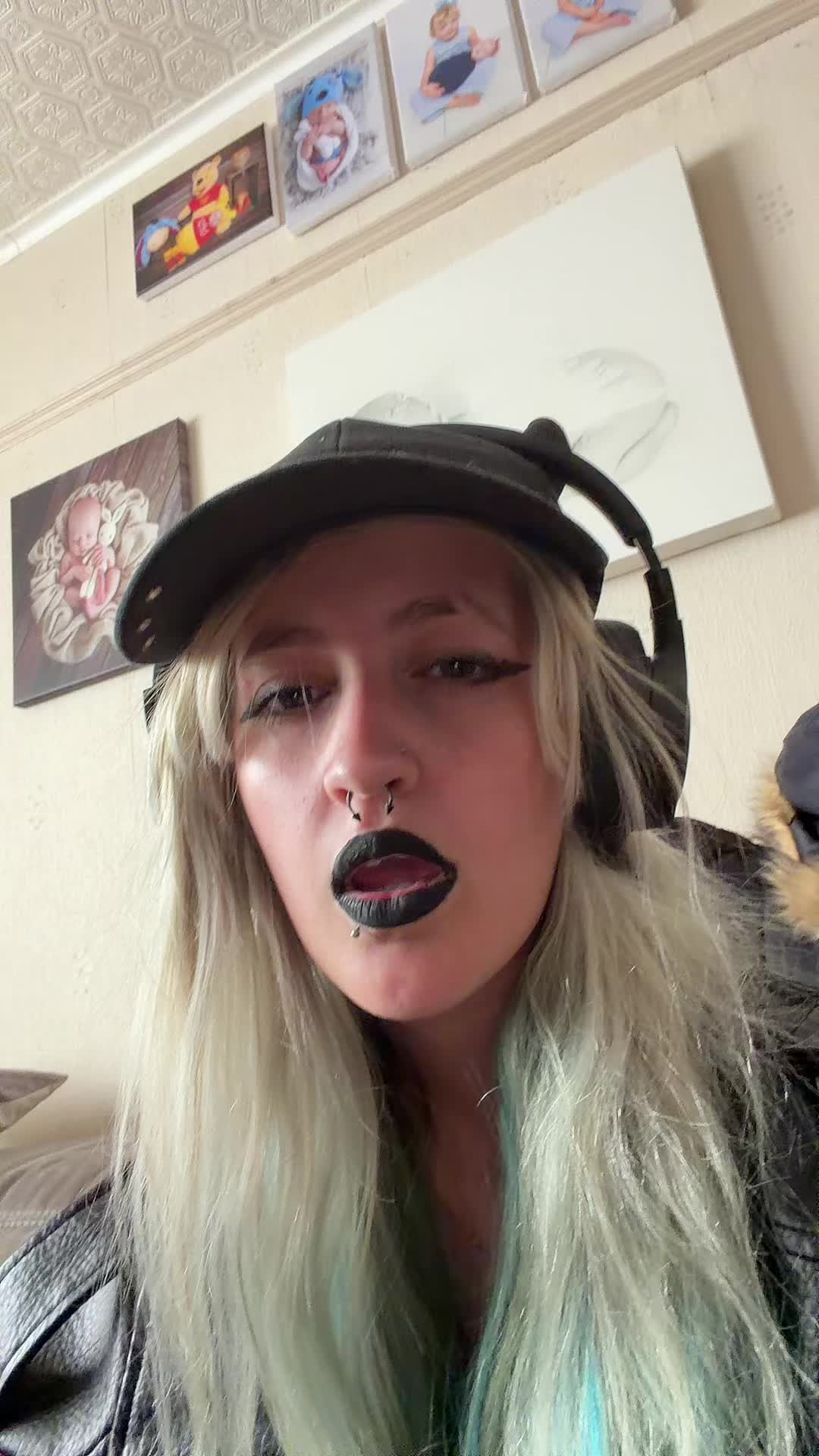 @skye_angel666<3