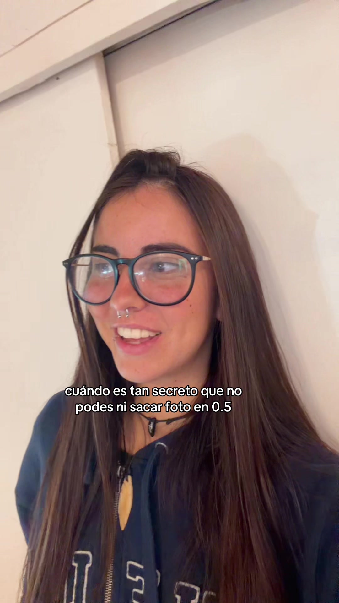 @lola