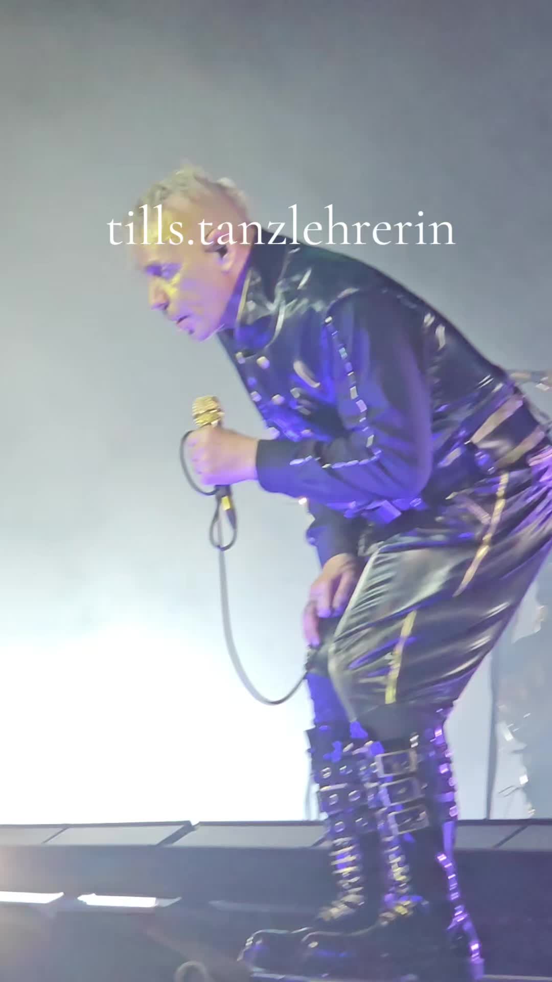@Tills Tanzlehrerin