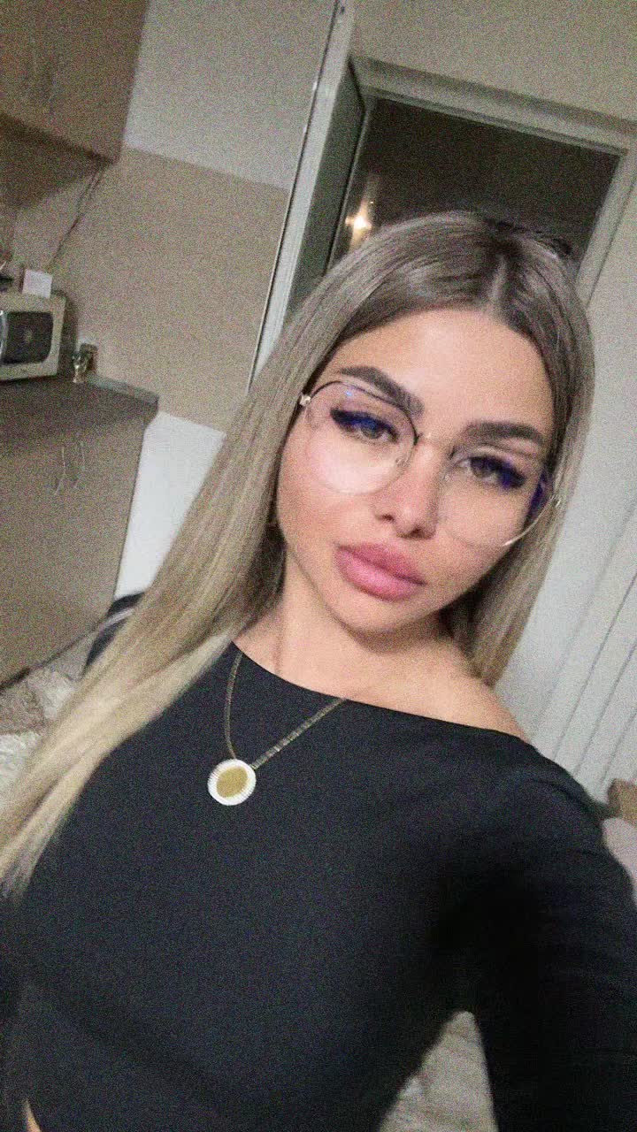 @Loredana Lry