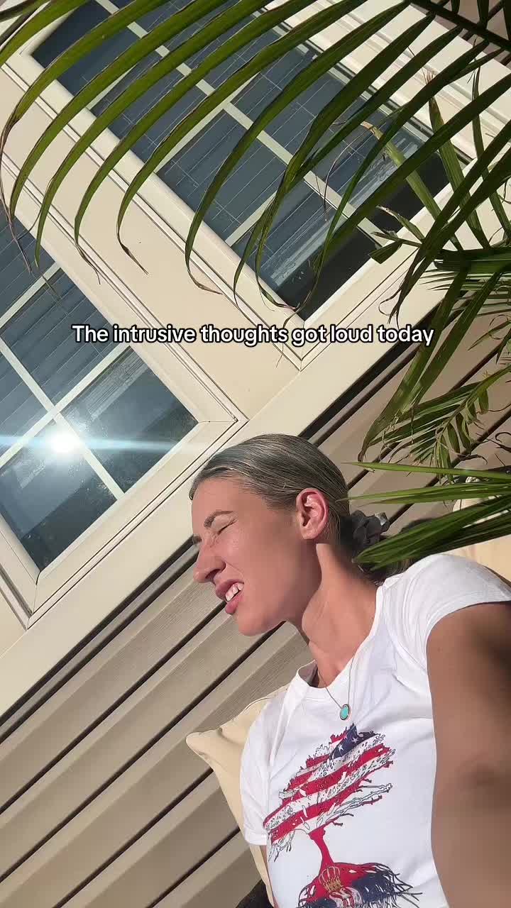 @THE TALL GIRL NEXT DOOR