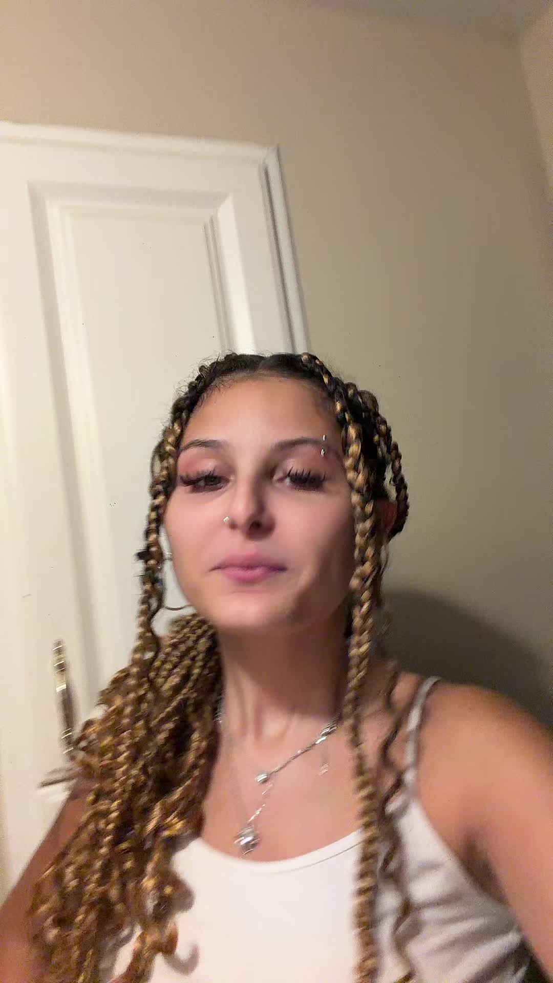 @️