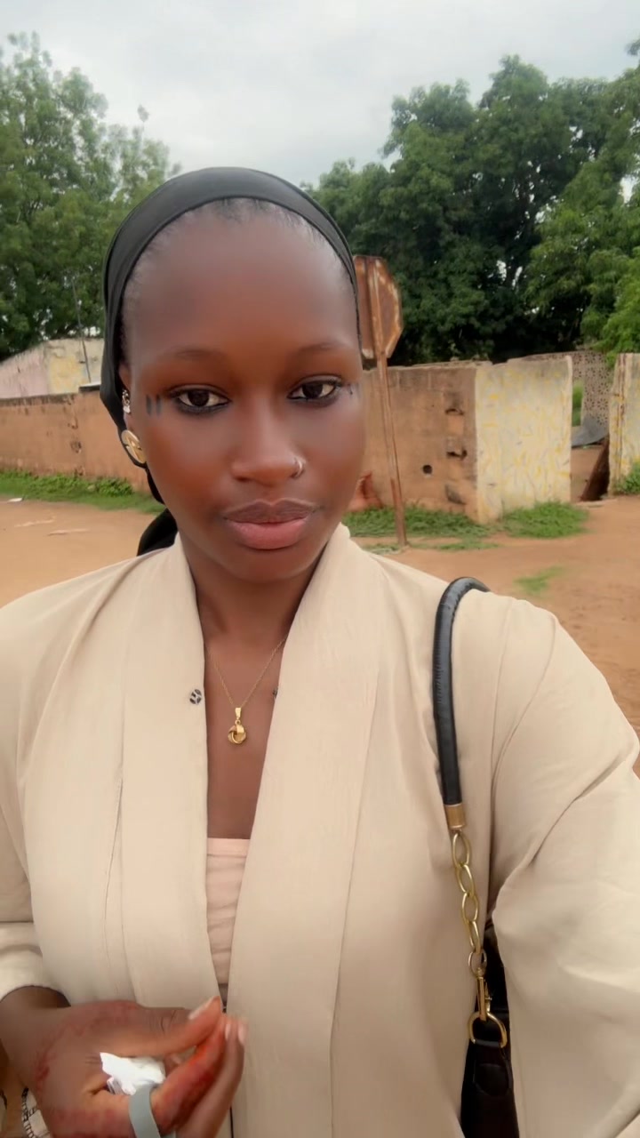 @Awiska Tangara