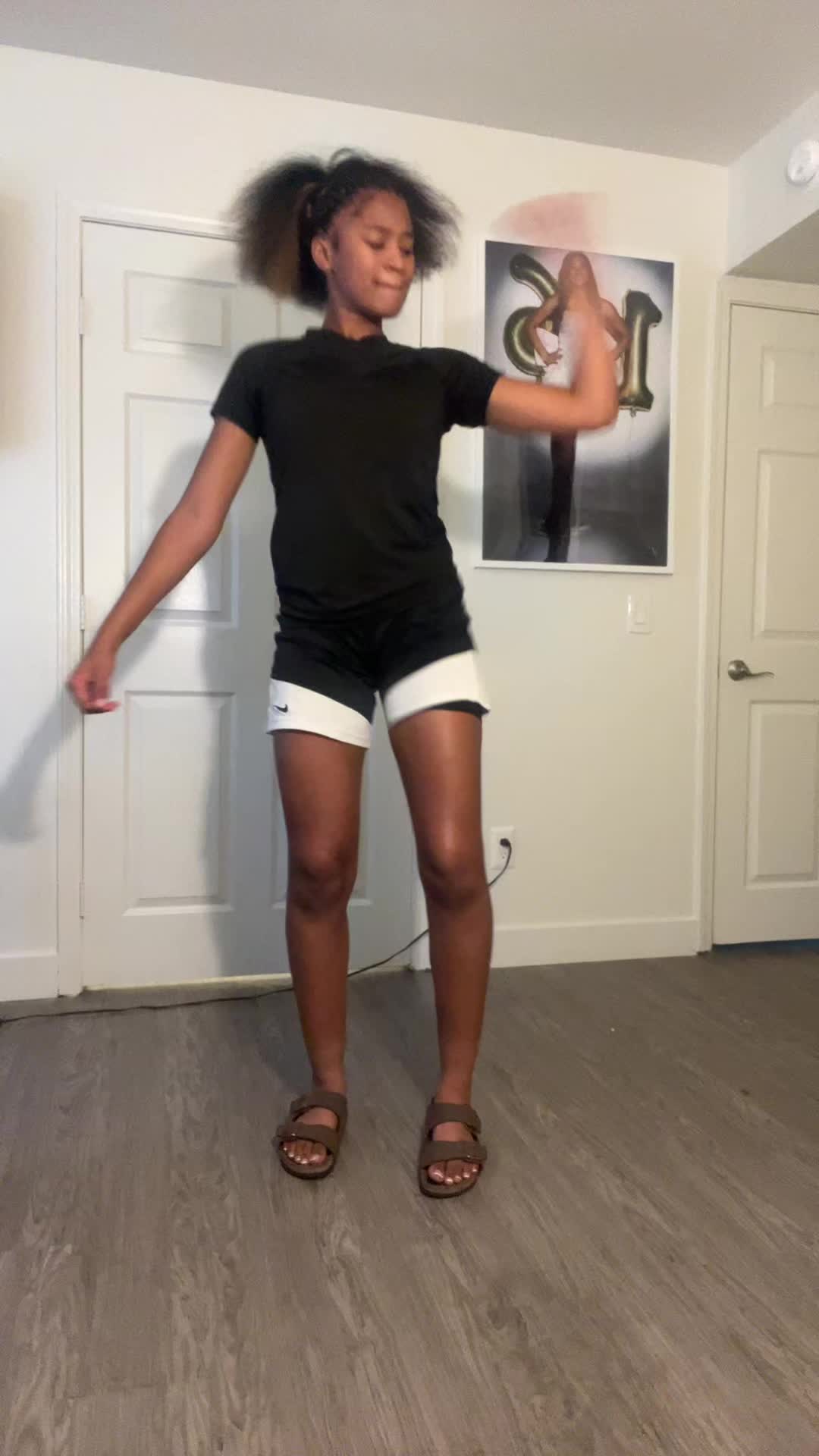 @femalesmurk