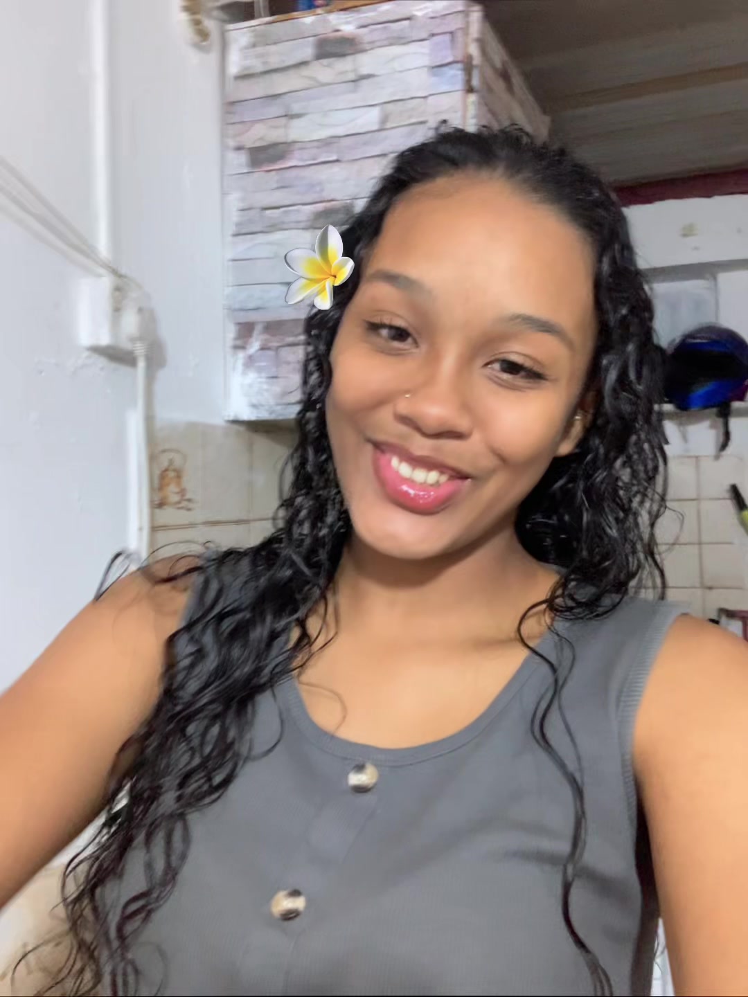 @Maï.