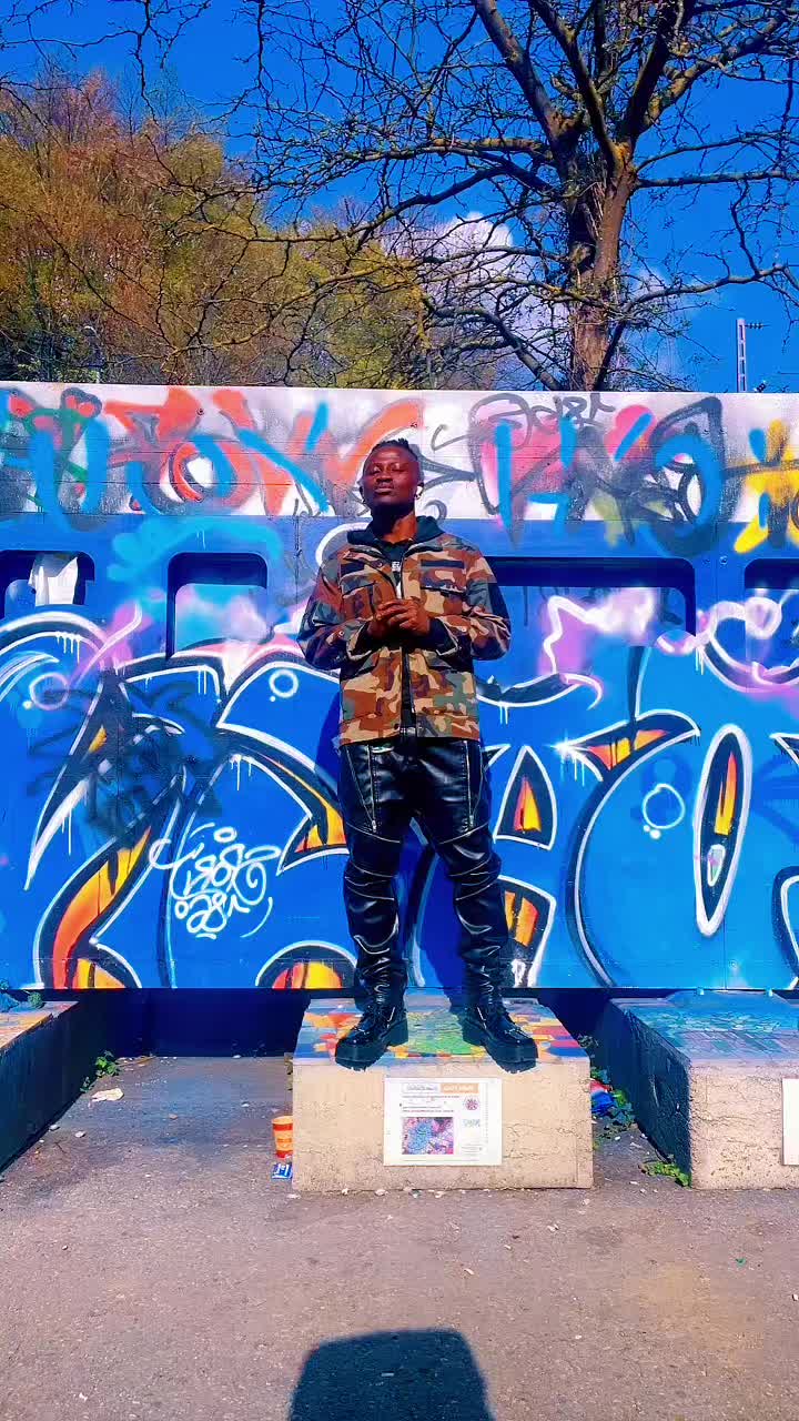 @Jay 10 🇸🇱🇩🇪