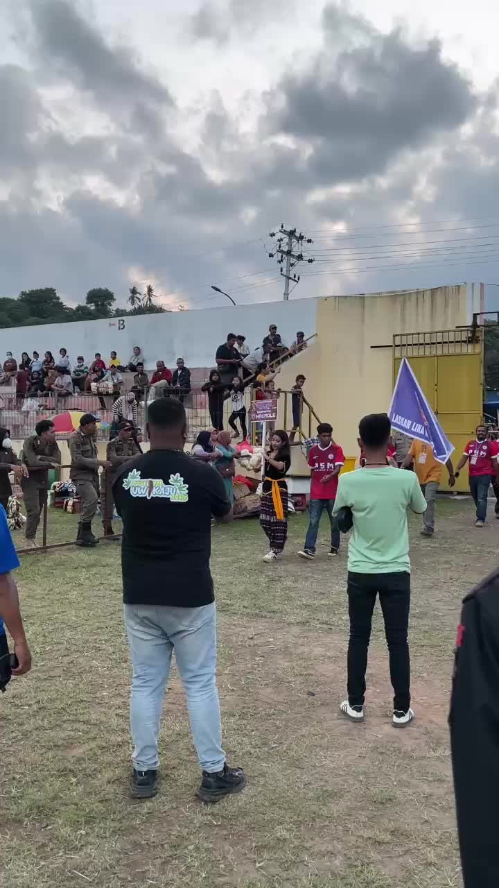 @DelapanBelas
