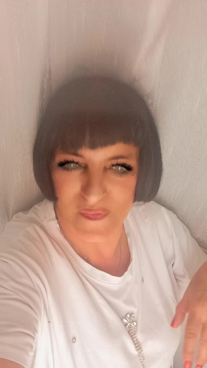 @isabella