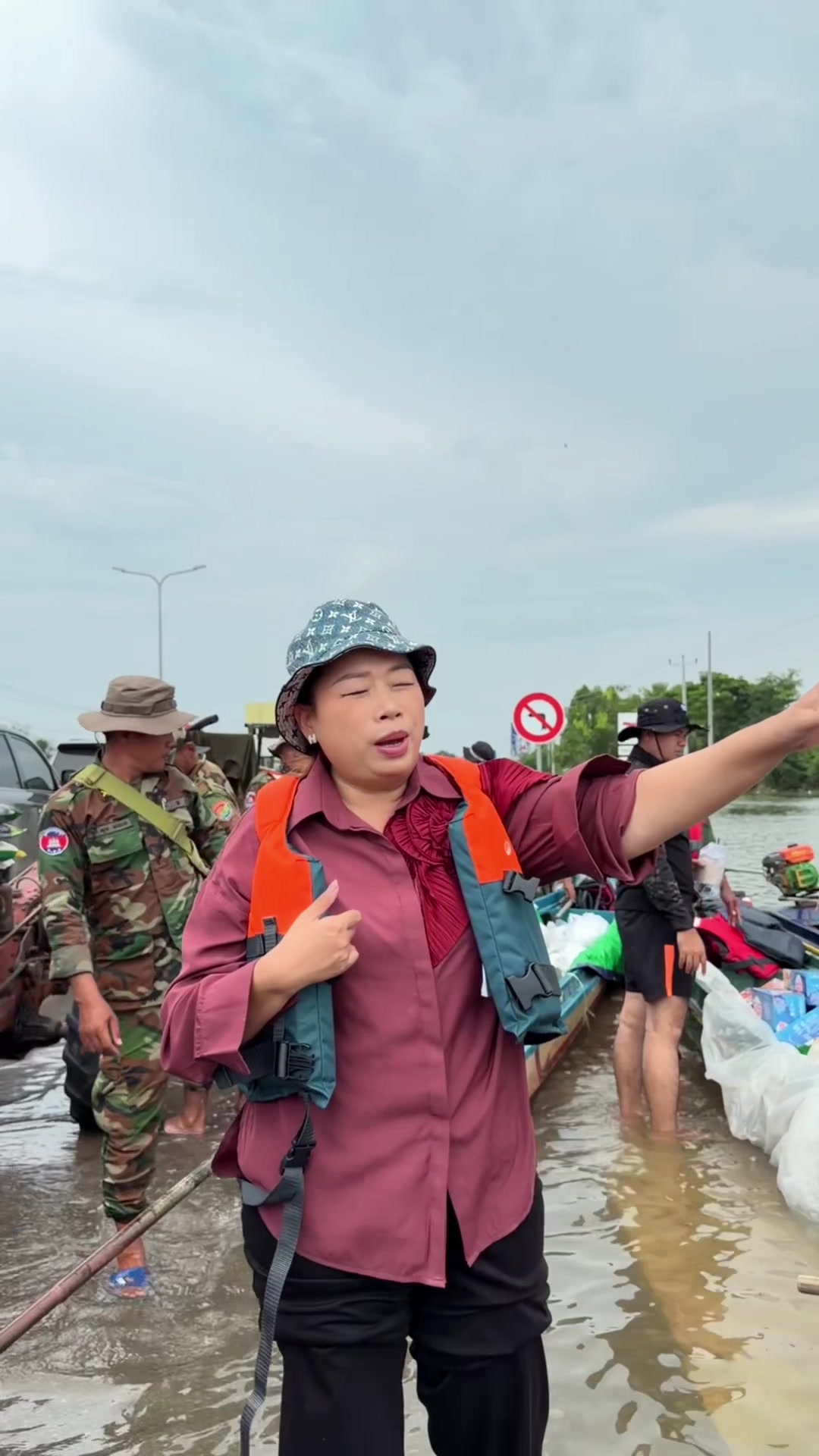 @Sok Reaksmey - សុខ រស្មី