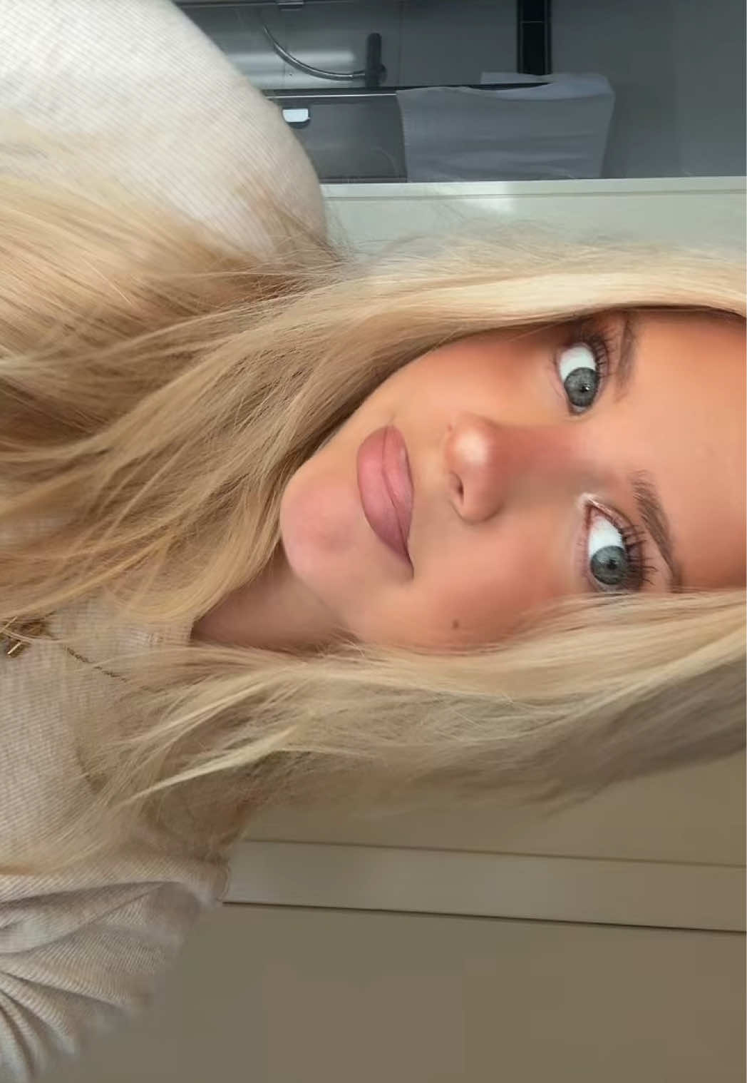 @mavielein