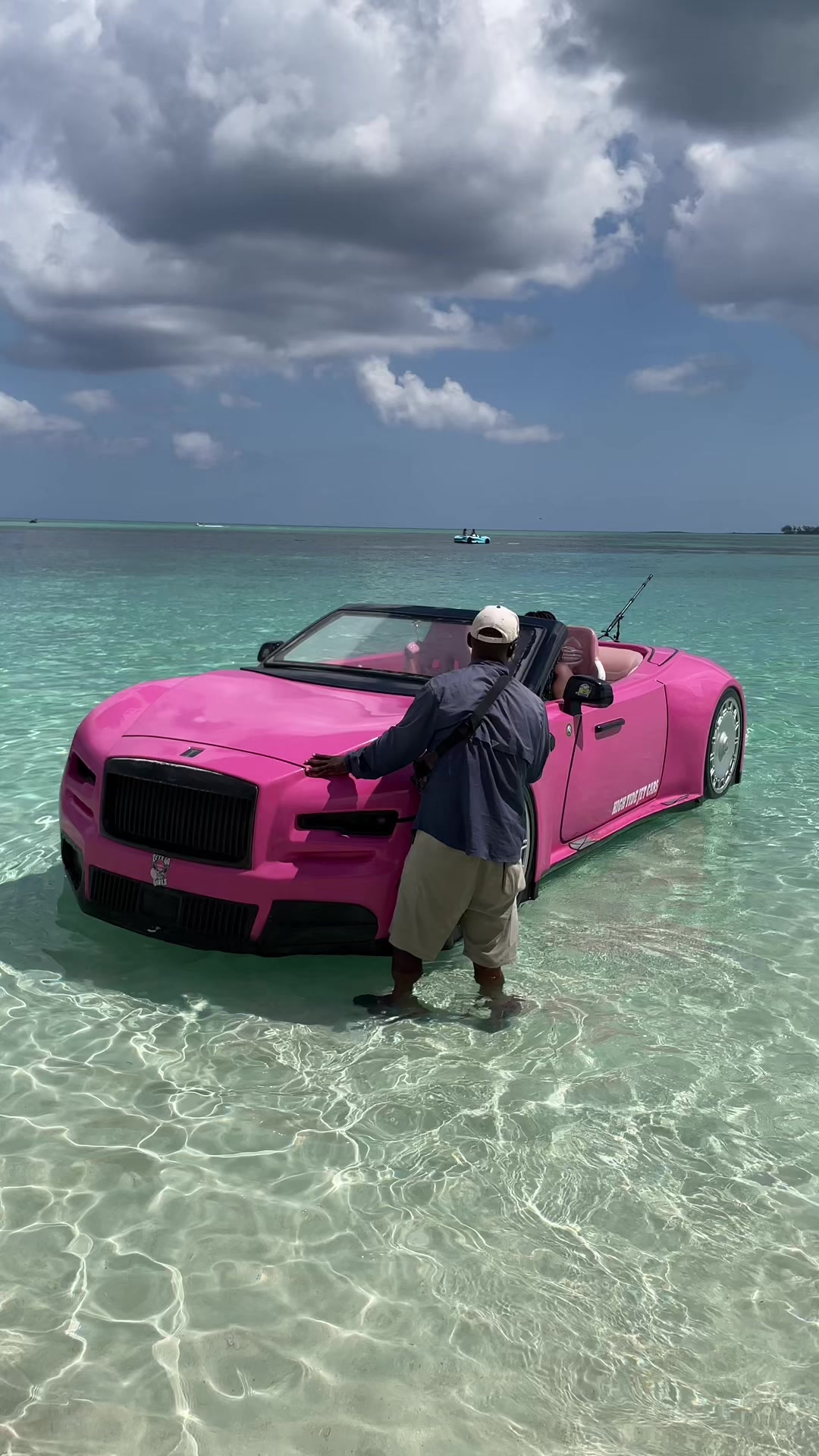 @bahamasjetcar