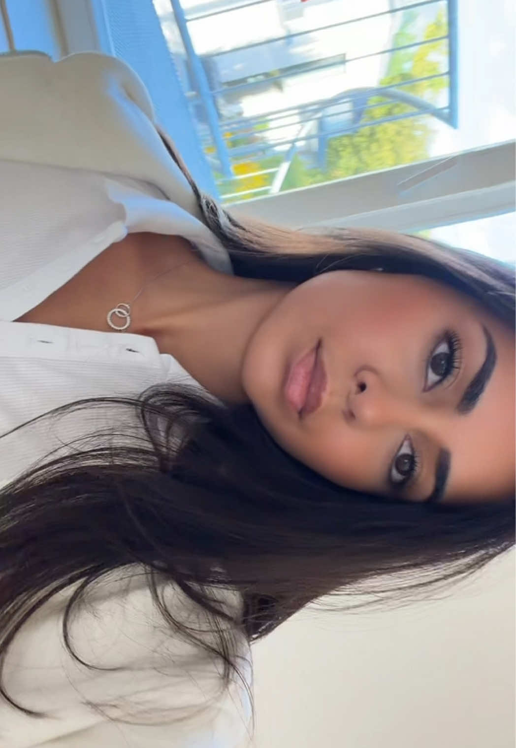 @atinaazizam
