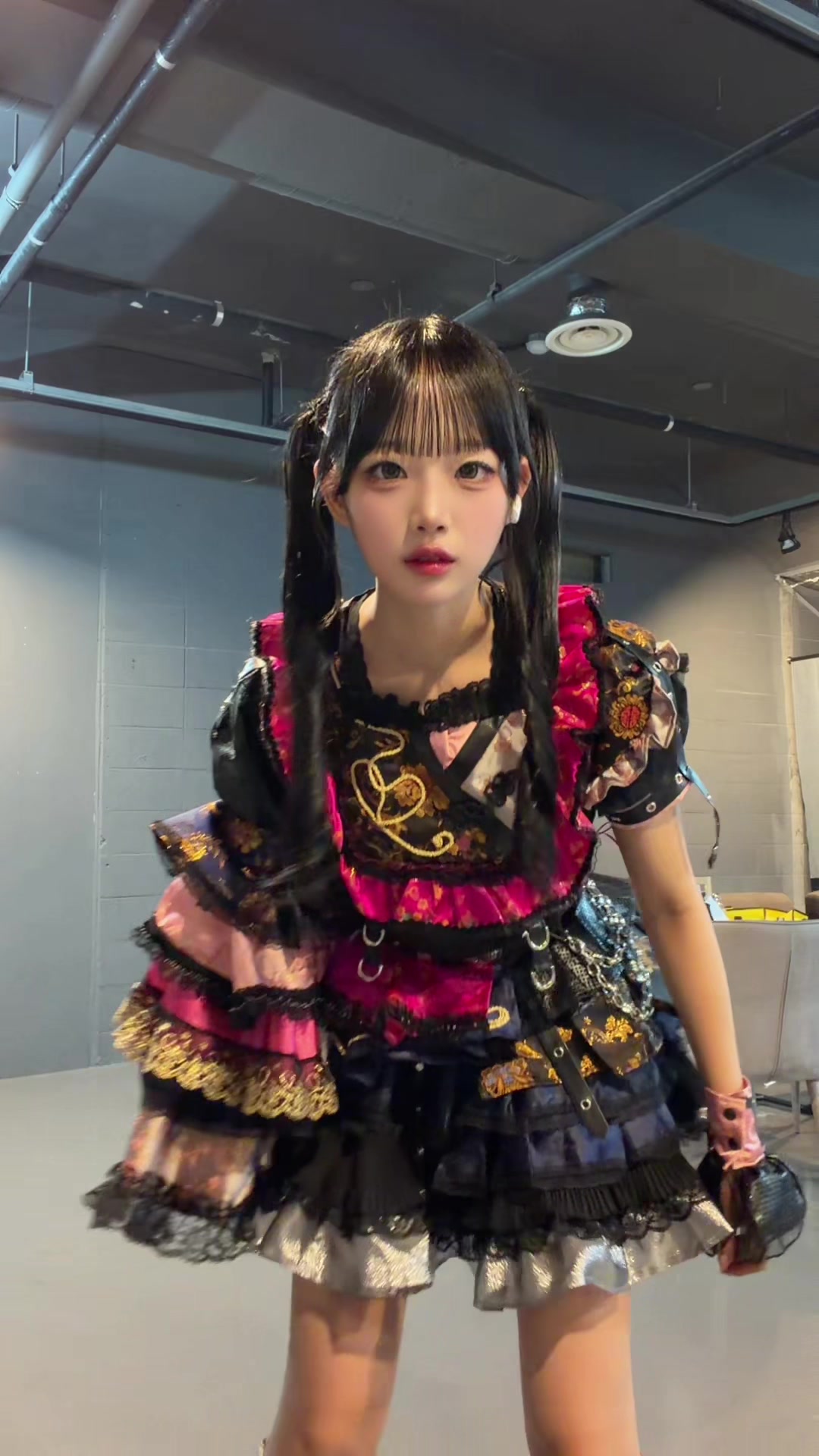@점니