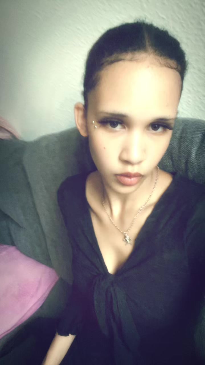 @Alena𒉭