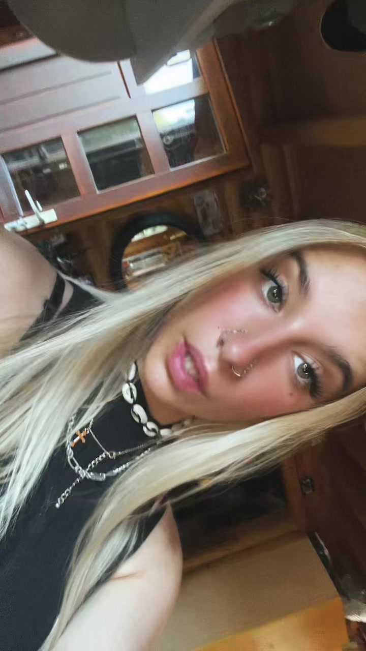 @Élęa.👄🦋