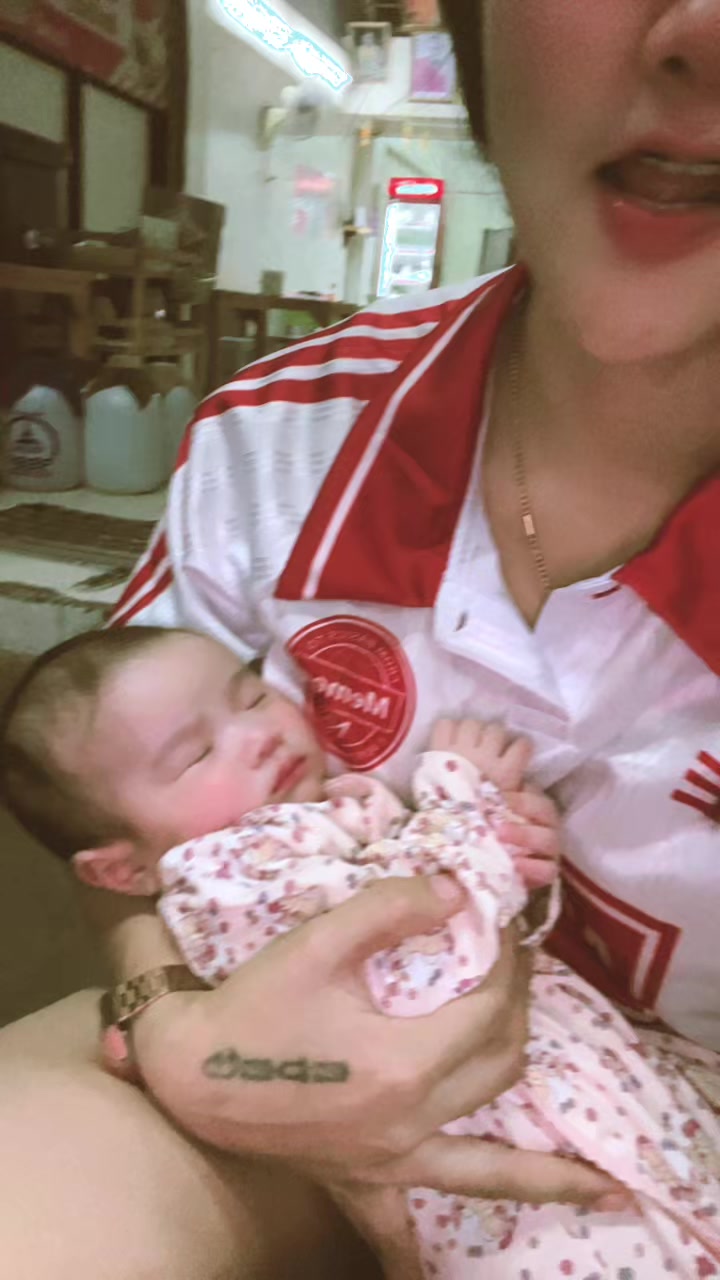 @🪬ยิ้ ม ห ว า น🌈