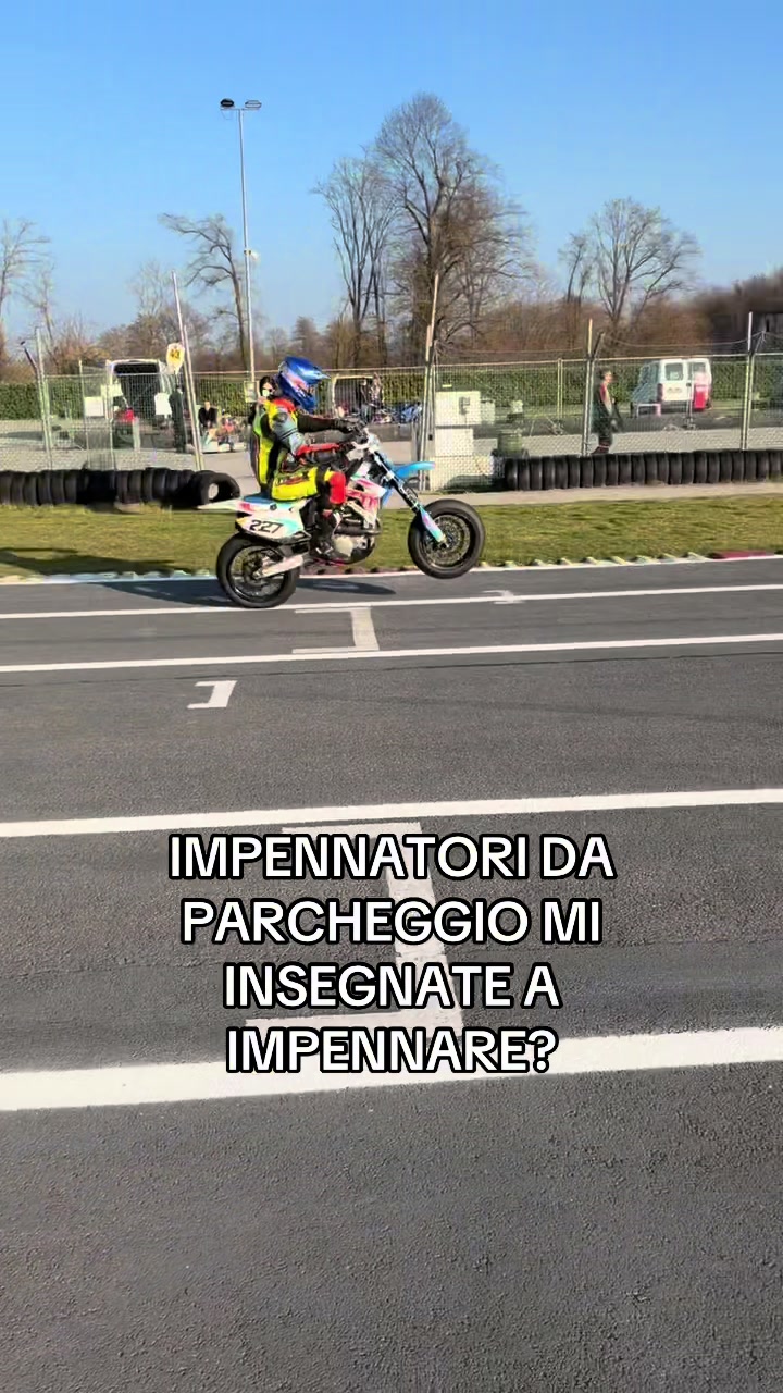 @Lorenzo Ferro