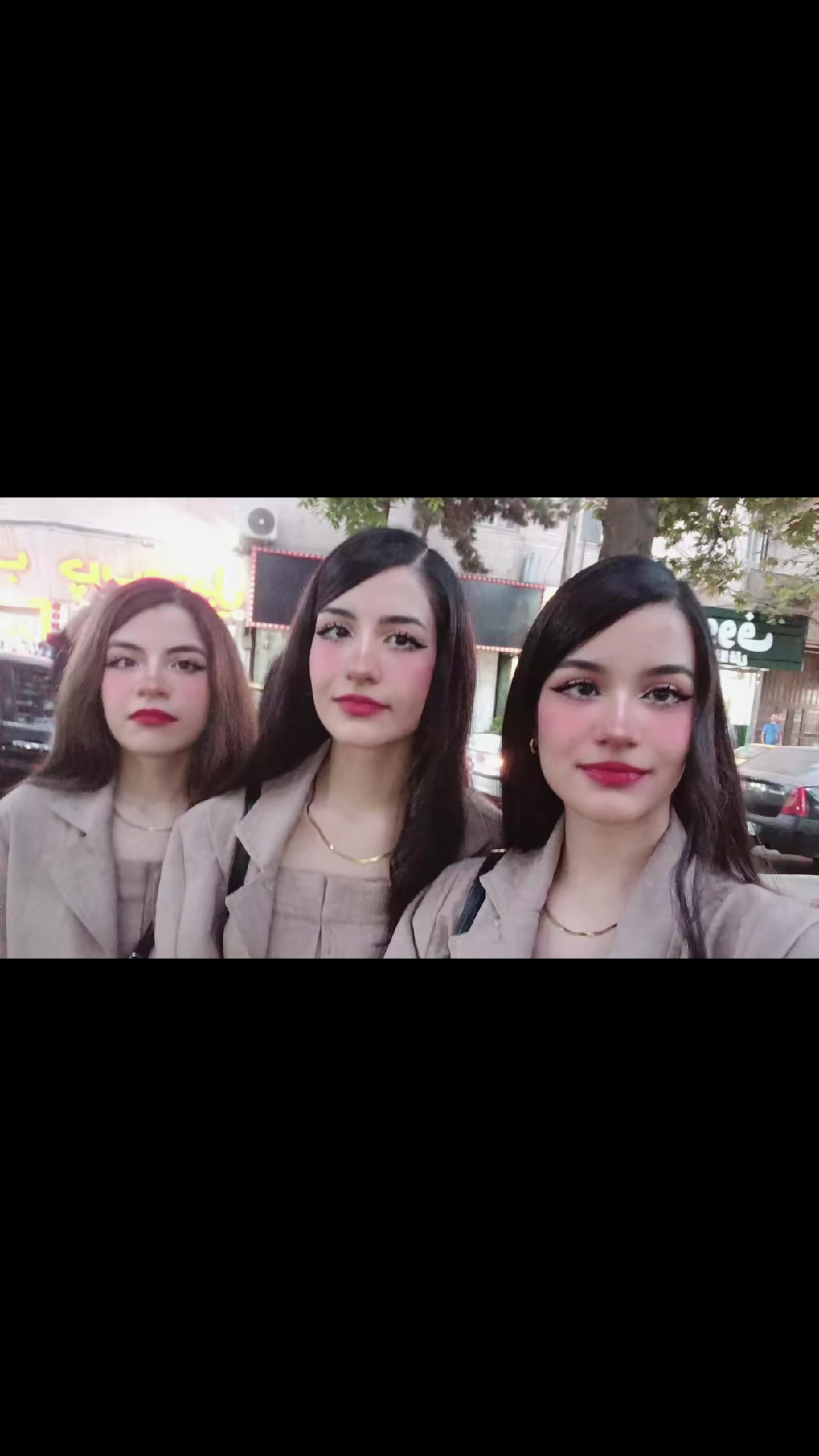 @𝒯𝒽𝑒𝒯𝒽𝓇𝒾𝓅𝓁𝑒𝓉𝓈