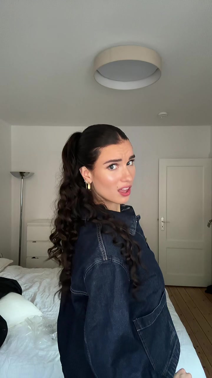@Sophie