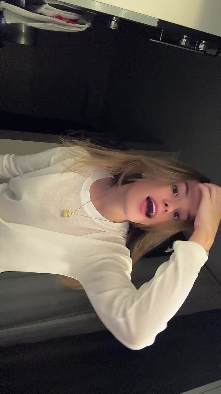 @энни