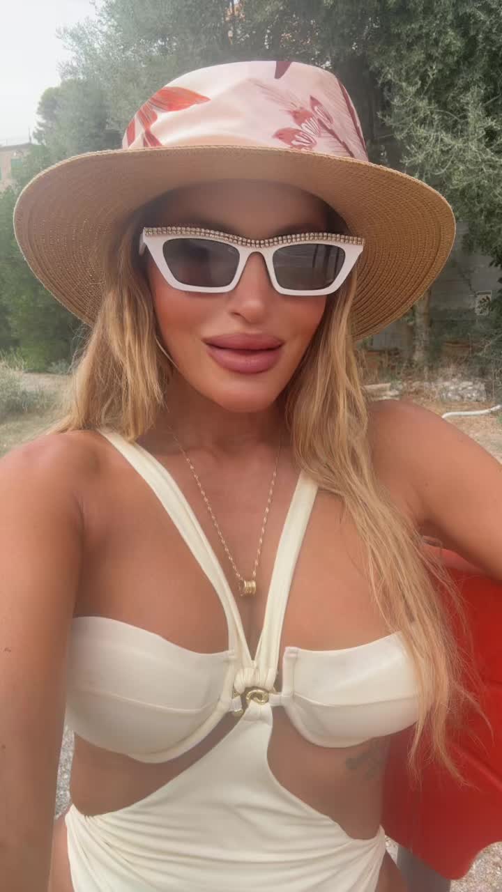 @Dresswoman.s