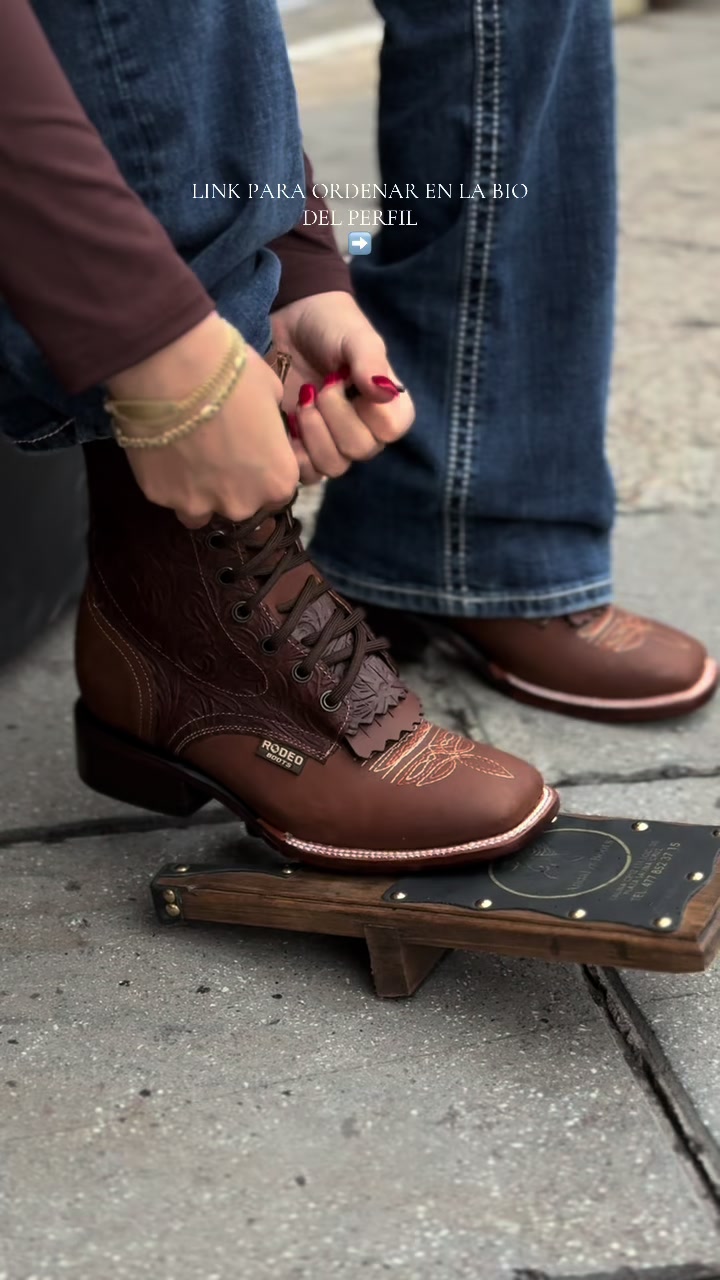 @AndaLuzBoots